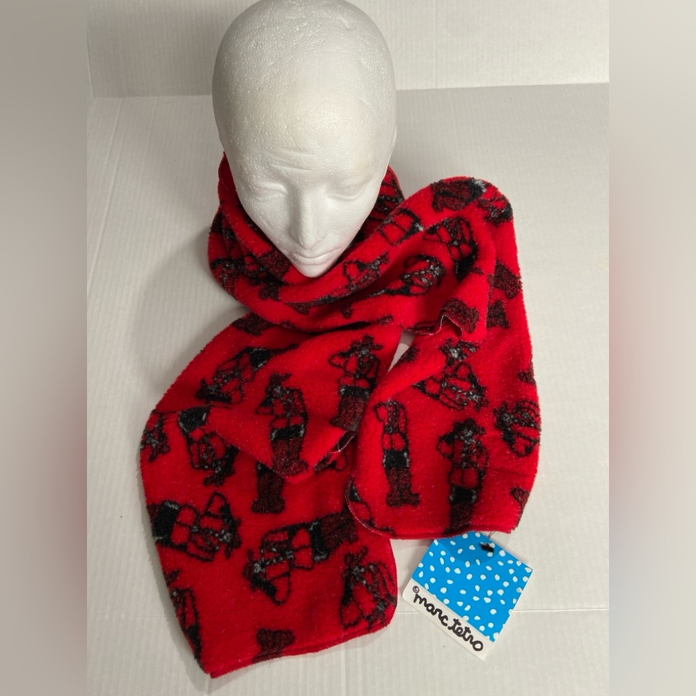 RARE!🔥🔥🔥🔥Vintage Marc Tetro Fleece Scarf-New with tags!
